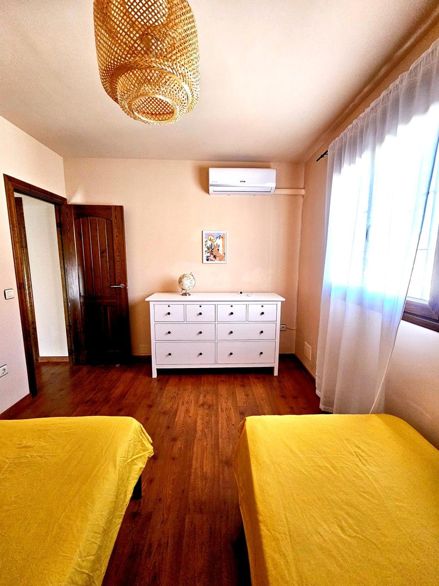 Villa Blanca - Piscina De Sal, Playa 15Mn, Sierra เบเลซ เด เบเนาดาญา ภายนอก รูปภาพ